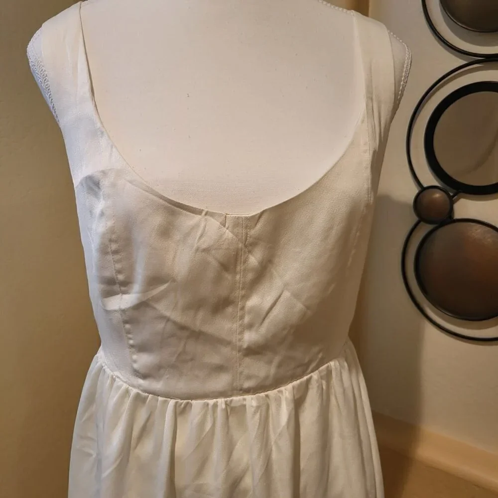 WeWoreWhat Corset Satin Charmeuse Midi Dress in Whisper White NWT Size Medium - Picture 4 of 11